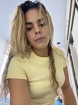 Snapshot of ZoeJohnsoon chatting on November 16, 8:57 pm ZoeJohnsoon online show from November 16, 8:57 pm