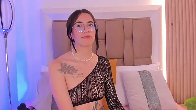 Clarisse28 online show from October 12, 7:04 pm