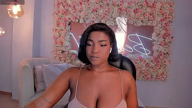 SavannahStorm online show from April 5, 12:23 pm