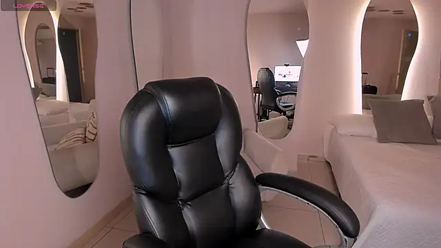 SavannahStorm online show from April 23, 7:37 pm