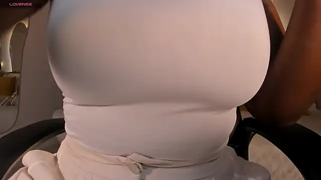 SavannahStorm online show from December 17, 12:32 pm