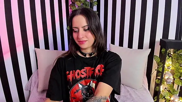 liz goth online show from May 29, 2:12 pm