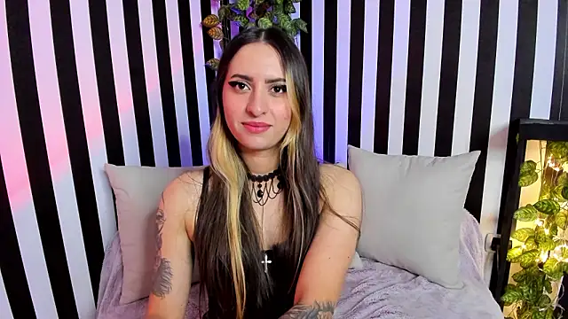 liz goth online show from January 13, 2:43 pm