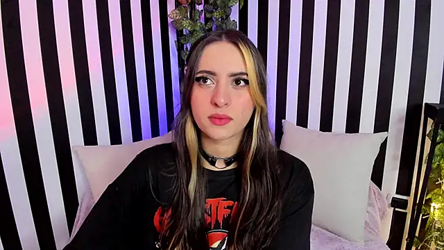 liz goth online show from September 29, 12:33 pm