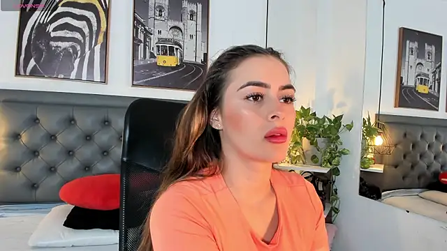 Snapshot of alicee_cooper chatting on February 26, 2:16 pm alicee cooper online show from February 26, 2:16 pm
