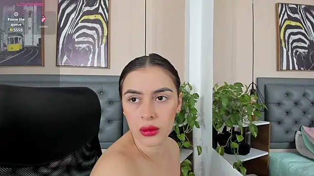 Snapshot of alicee_cooper chatting on November 5, 2:53 pm alicee cooper online show from November 5, 2:53 pm