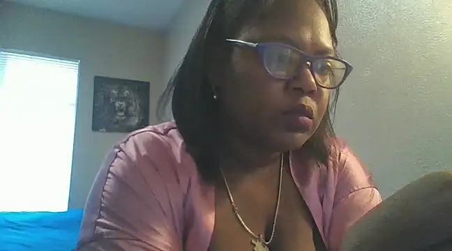 Snapshot of Needmehard chatting on December 22, 3:33 pm Needmehard online show from December 22, 3:33 pm