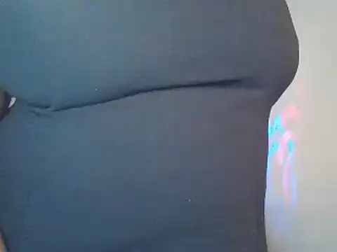 Snapshot of Needmehard chatting on December 2, 2:48 am Needmehard online show from December 2, 2:48 am