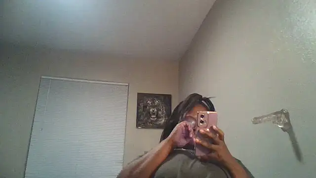 Snapshot of Needmehard chatting on December 22, 3:00 am Needmehard online show from December 22, 3:00 am