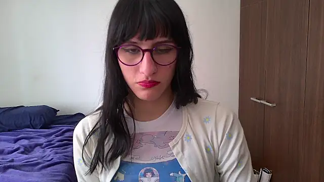 Snapshot of Alice_love29 chatting on January 19, 8:09 pm Alice love29 online show from January 19, 8:09 pm