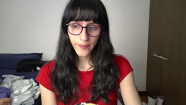 Snapshot of Alice_love29 chatting on January 12, 3:17 am Alice love29 online show from January 12, 3:17 am