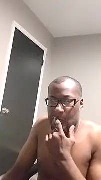 Snapshot of littbbc chatting on February 28, 12:54 am littbbc online show from February 28, 12:54 am