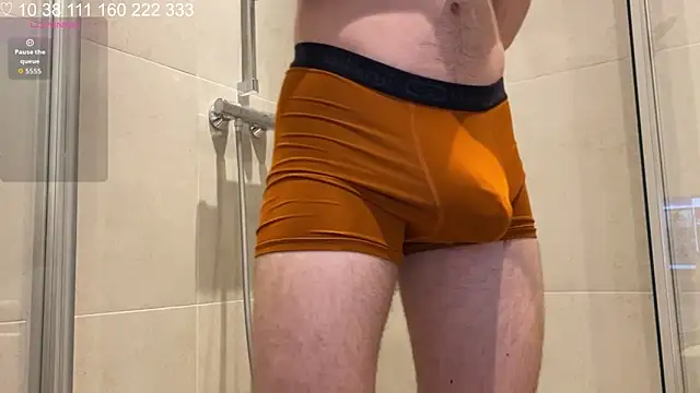 curlyboyy  online show from October 30, 9:11 pm