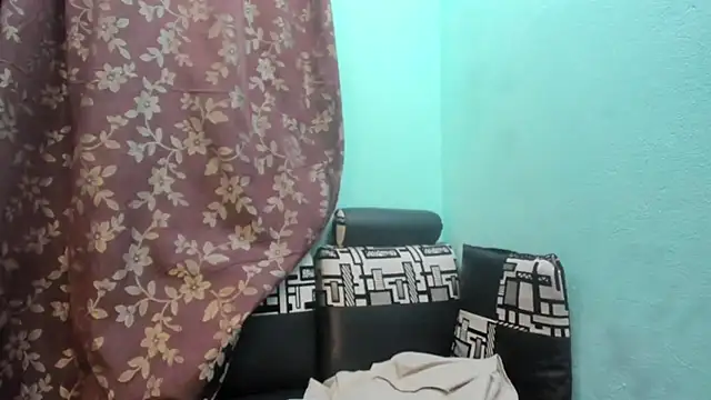 Nathaly love96 online show from March 26, 8:29 pm