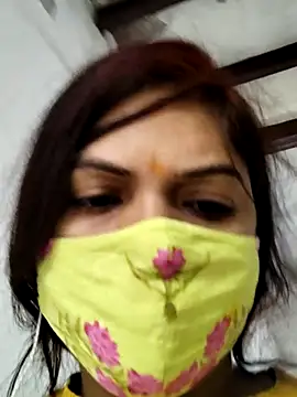 illay love online show from January 8, 6:30 am