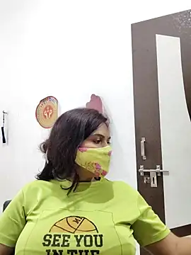 Snapshot of illay_love chatting on February 24, 5:14 pm illay love online show from February 24, 5:14 pm