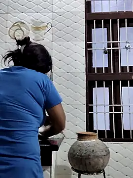 illay love online show from November 18, 5:16 pm