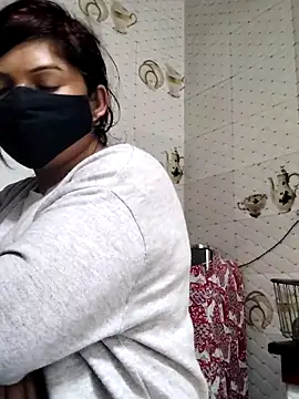 illay love online show from December 14, 10:32 am