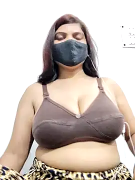 illay love online show from April 13, 5:17 pm