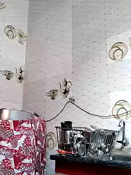 illay love online show from November 30, 6:25 am