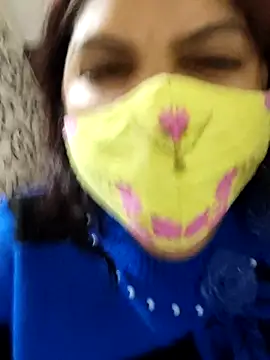 Snapshot of illay_love chatting on February 14, 3:51 am illay love online show from February 14, 3:51 am