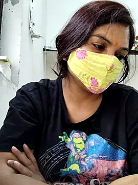 Snapshot of illay_love chatting on February 28, 6:24 am illay love online show from February 28, 6:24 am