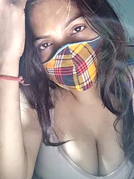 Snapshot of illay_love chatting on February 8, 7:06 am illay love online show from February 8, 7:06 am