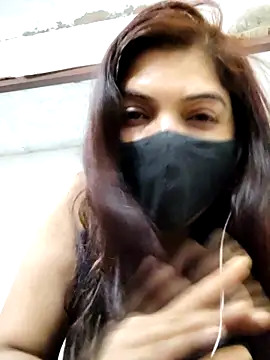 illay love online show from March 6, 2:45 pm