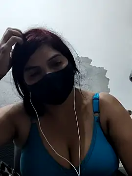 Snapshot of illay_love chatting on October 17, 6:53 pm illay love online show from October 17, 6:53 pm