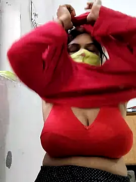 Snapshot of illay_love chatting on February 17, 8:11 am illay love online show from February 17, 8:11 am