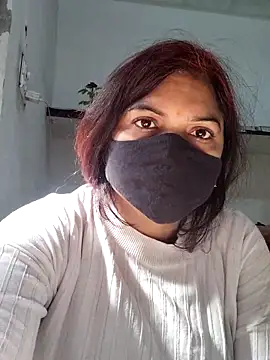 Snapshot of illay_love chatting on February 7, 6:54 am illay love online show from February 7, 6:54 am