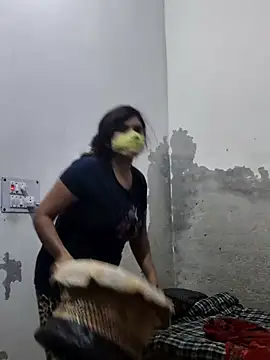 illay love online show from December 17, 3:39 pm