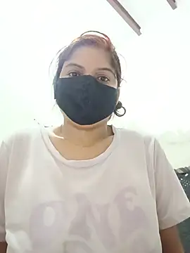 Snapshot of illay_love chatting on July 5, 4:19 am illay love online show from July 5, 4:19 am