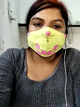 Snapshot of illay_love chatting on February 15, 7:51 am illay love online show from February 15, 7:51 am