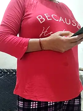 Snapshot of illay_love chatting on February 6, 6:09 am illay love online show from February 6, 6:09 am