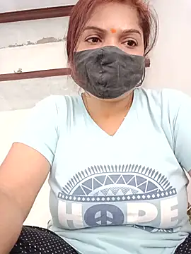 Snapshot of illay_love chatting on June 5, 5:34 am illay love online show from June 5, 5:34 am