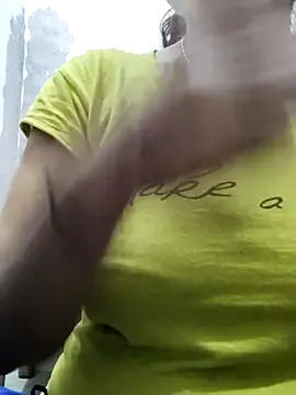Snapshot of illay_love chatting on March 14, 11:34 am illay love online show from March 14, 11:34 am