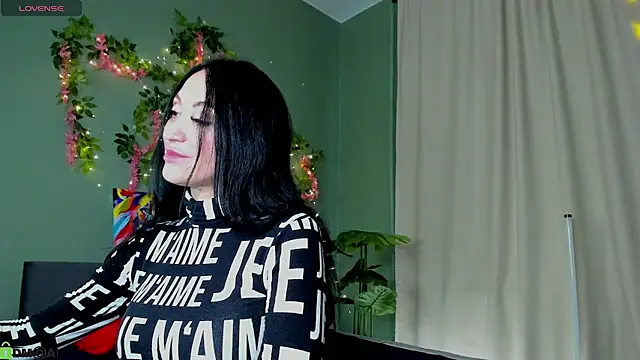 Margaret Clark  online show from April 10, 12:12 pm