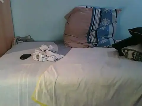 Snapshot of Horny208 chatting on October 29, 10:25 am Horny208 online show from October 29, 10:25 am