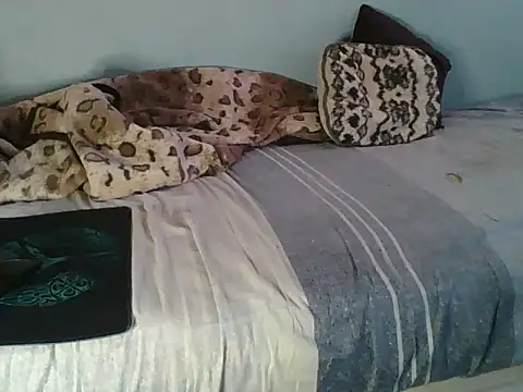 Snapshot of Horny208 chatting on November 7, 3:27 pm Horny208 online show from November 7, 3:27 pm