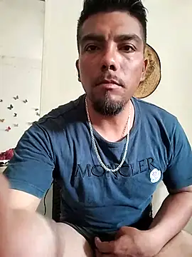 alfredyy55 online show from October 18, 11:51 pm