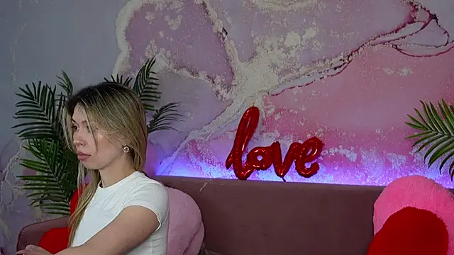 MayaRayy online show from February 23, 3:52 am