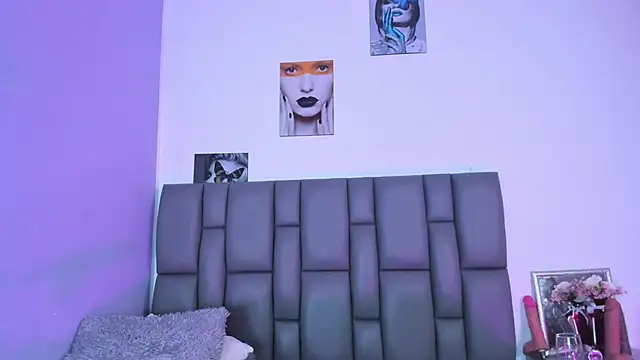 Snapshot of Sophia_Lemos chatting on March 7, 4:44 pm Sophia Lemos online show from March 7, 4:44 pm