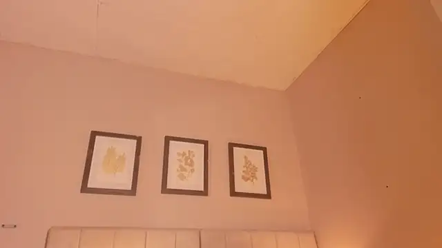 zoe sky  online show from March 28, 11:44 am