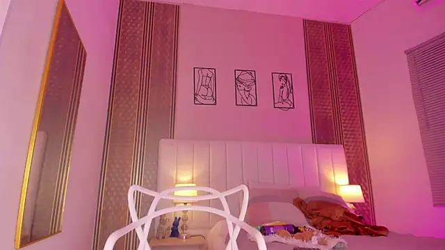 zoe sky  online show from October 2, 11:35 am