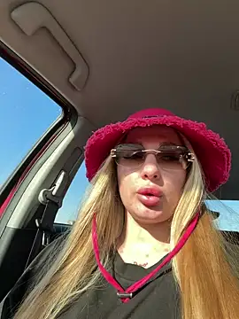 Snapshot of Tatti-Go chatting on June 29, 3:01 pm Tatti-Go online show from June 29, 3:01 pm