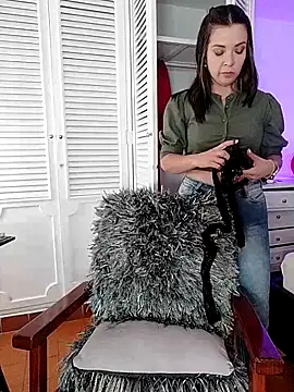 Adel Nesbiit online show from February 13, 7:58 pm