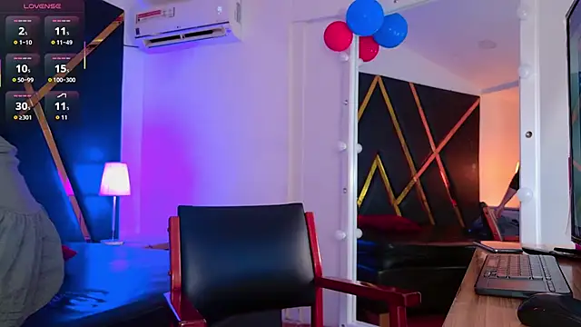 Adel Nesbiit online show from April 13, 7:51 pm