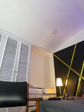 Adel Nesbiit online show from April 15, 7:58 pm