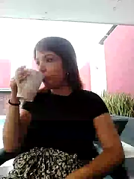 Snapshot of Adel_Nesbiit chatting on March 2, 11:19 am Adel Nesbiit online show from March 2, 11:19 am